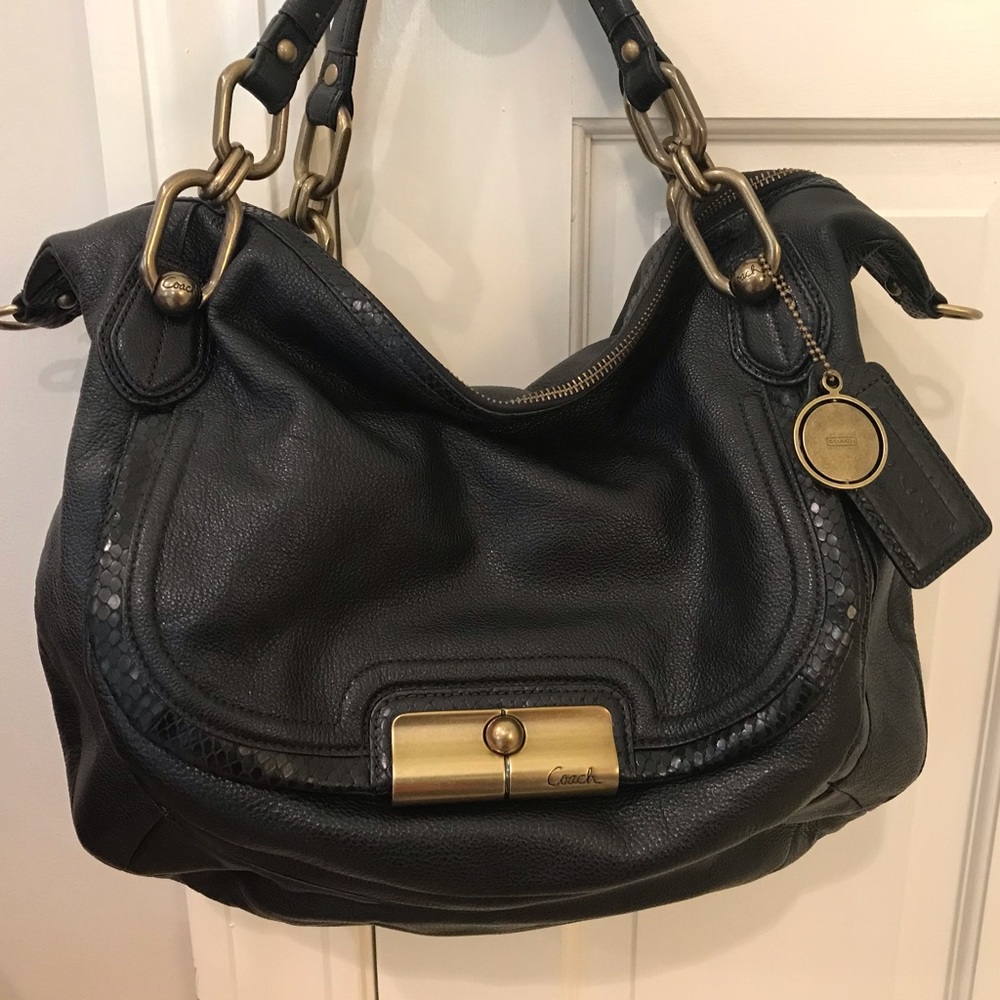 Coach Kristin Hand/Shoulder bag- Like New! - Picture 2 of 15